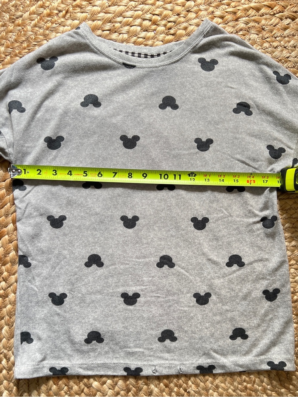 Disney Mickey Mouse Print Lightweight Sweater Women’s Small - Picture 6 of 6